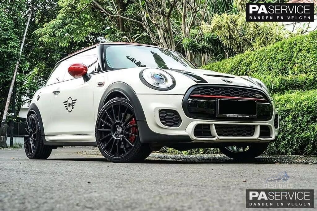 Nw 18 inch Matblack OZ Superturismo Mini F55 set incl Conti llantas usado en Menorca