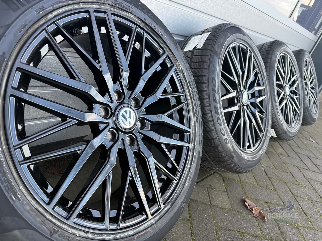 19 inch VW Transporter T7 E-Transporter llantas neumaticos de invierno llantas usado en Menorca