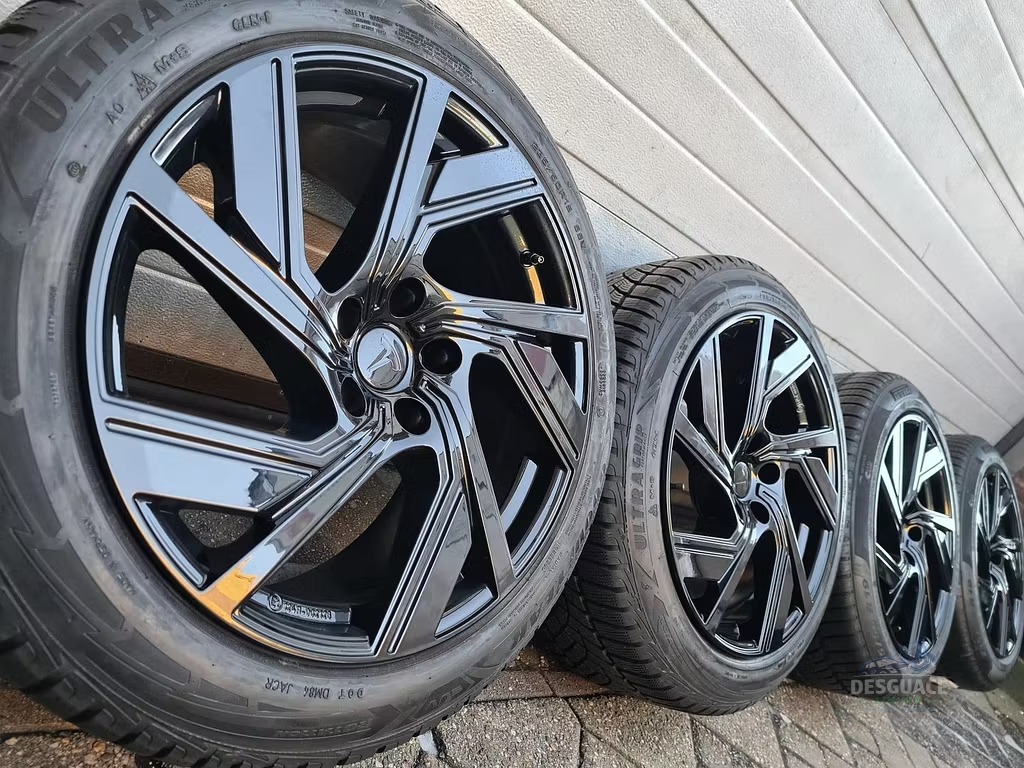 19 “ Tesla Model Y llantas Performance neumaticos de invierno sensoren llantas usado en Menorca