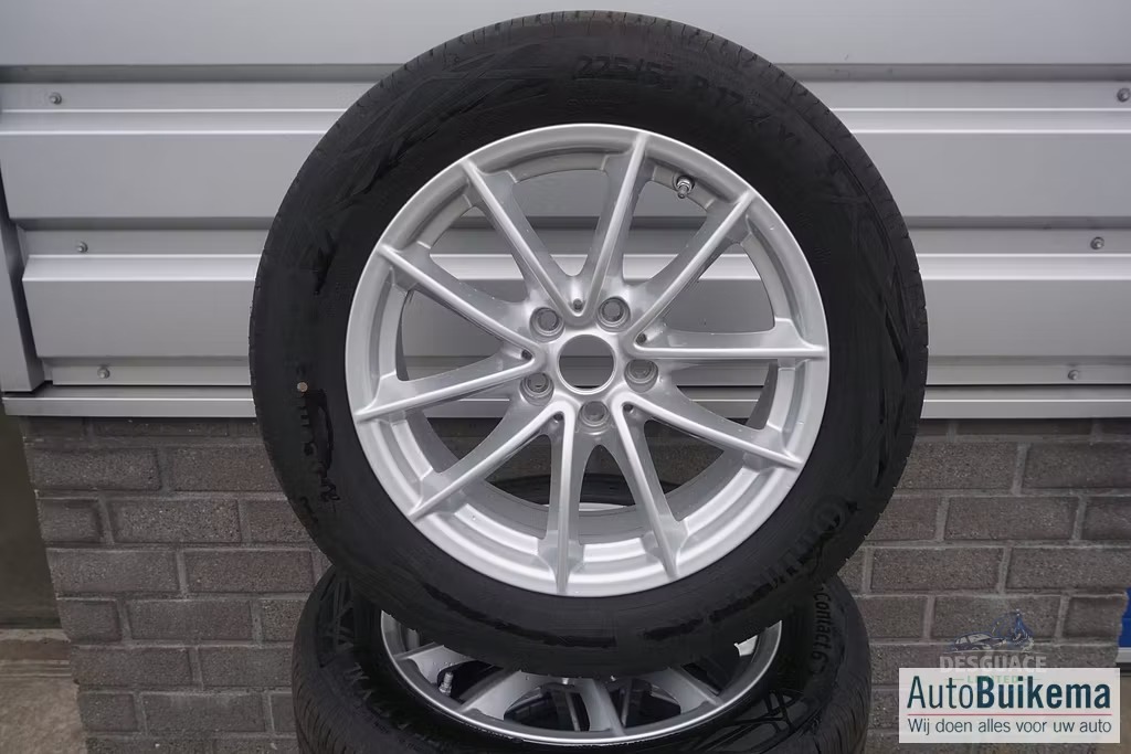 Wielset Bmw 5 Serie G30 G31 7 Serie G11 17" Continental eco contact 6 llantas usado en Menorca