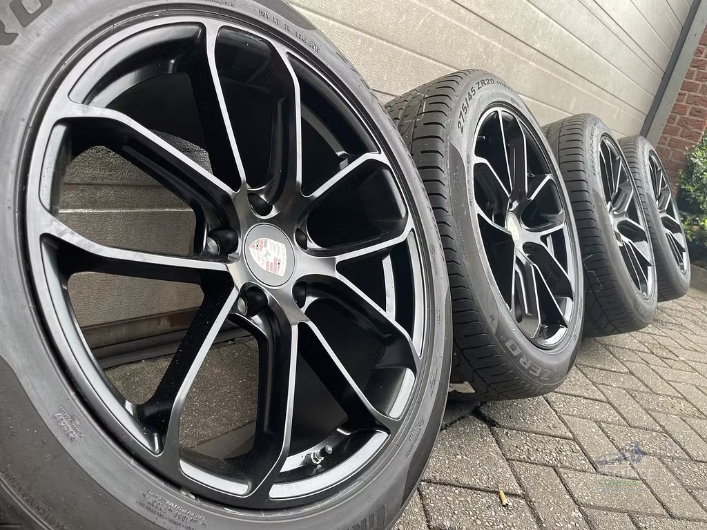 20 inch Porsche Cayenne S 9Y E-Hybrid Turbo GTS Coupe llantas llantas usado en Menorca