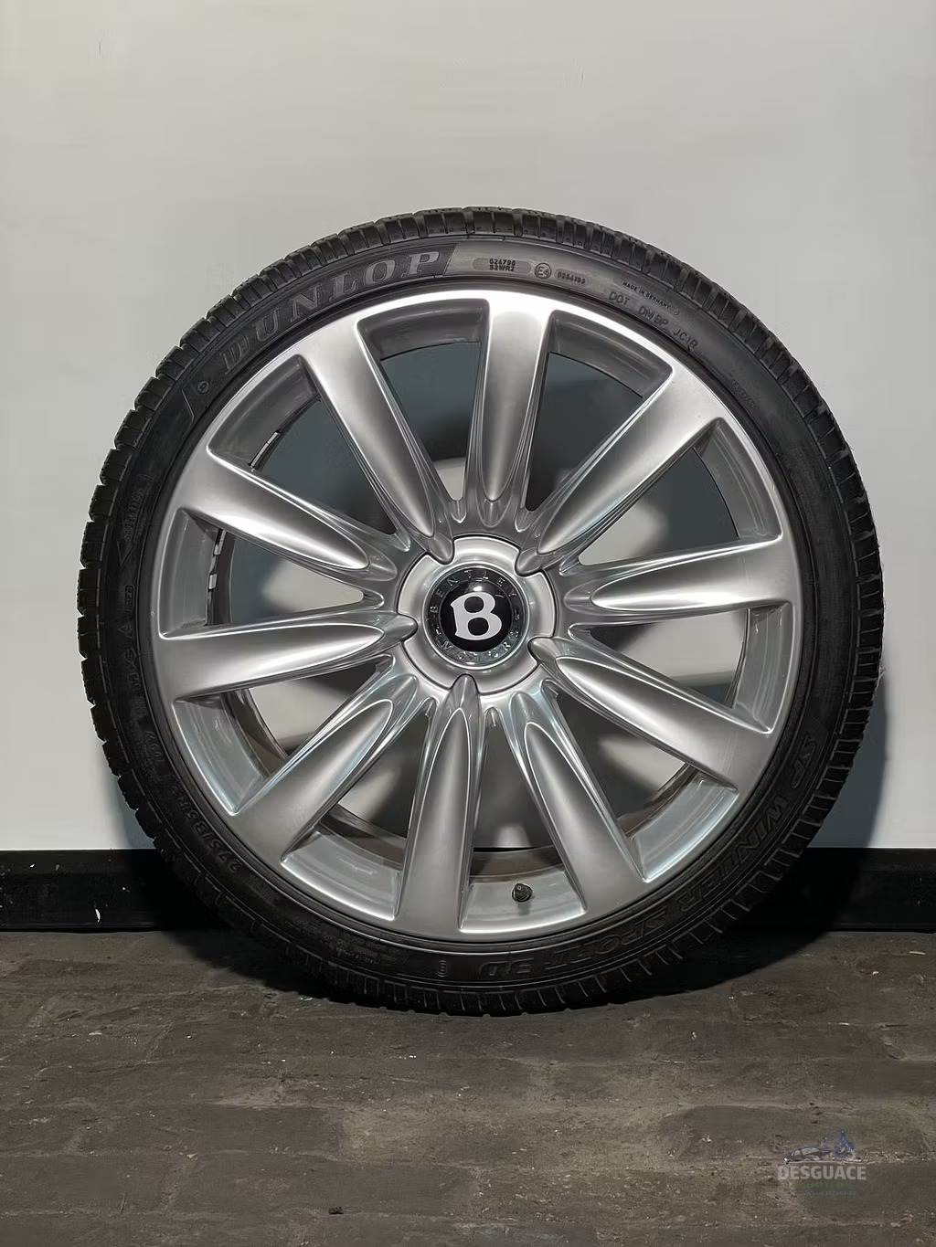 Bentley Continental 21" llantas neumaticos de invierno 275/35R21 5x112 Dunlop SP Wintersport 3D llantas usado en Menorca