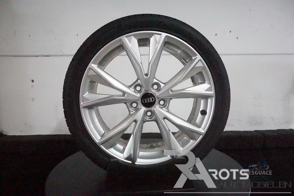 18 inch Org. Audi A3 8v s-line llantas 5x112 ET43 llantas usado en Menorca