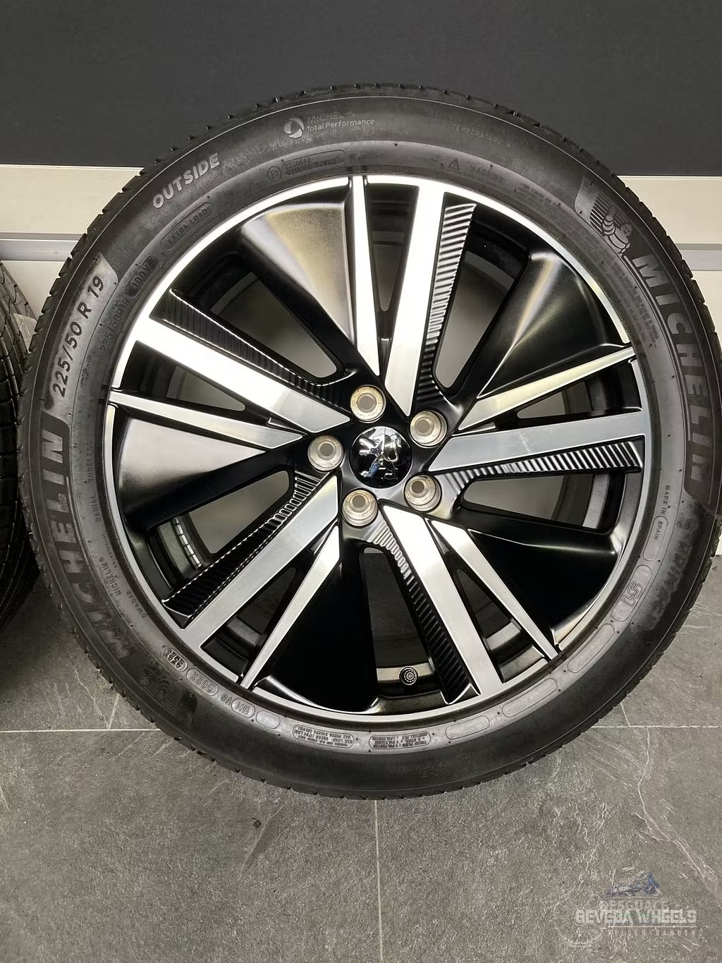 19” originalinalinalinalinalinalinal Peugeot 3008 / 5008 llantas + banden DEMO 5x108 9847147180 llantas usado en Menorca