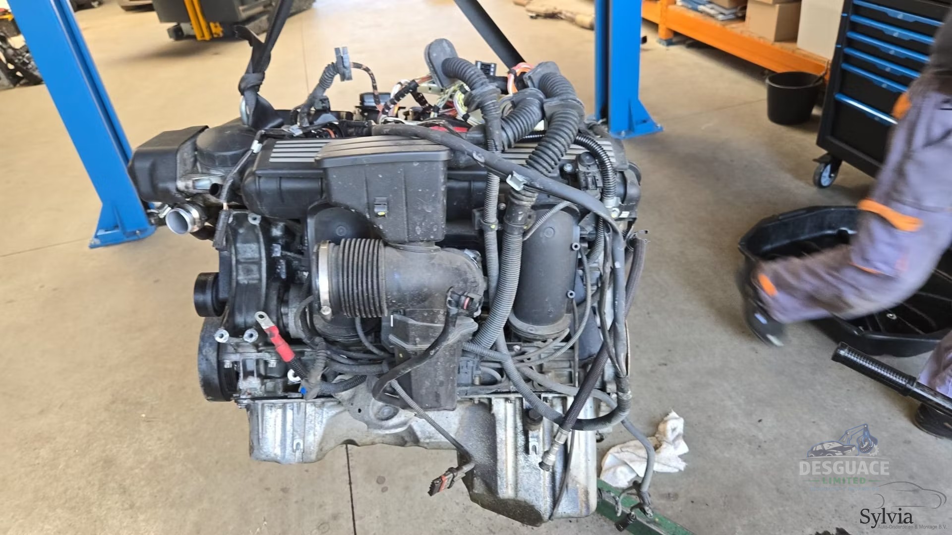 motor motor N53B30A BMW 3 / 5 / 6 / X5 Serie E6x E70 E9x F10 F11 + LCI 11000421310 0421310 11000421311 0421311 motor completo usado en Menorca foto 2