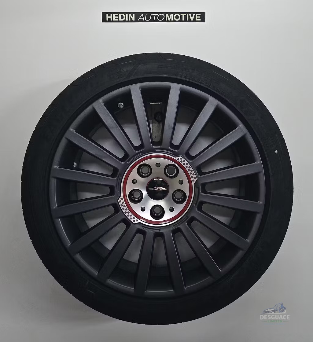 MINI Countryman (F60) Styling 536 19" RFT + RDCi Zomer llantas usado en Menorca