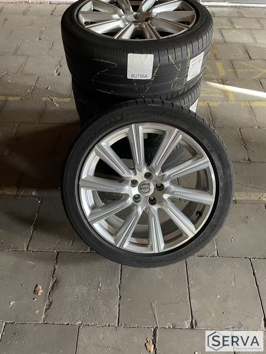 Volvo S90/V90 – 10-Spoke Silver Diamond-Cut wielen met Michelin Pilot Sport neumaticos de verano llantas usado en Menorca