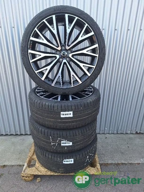 Lichtmetalen llantas met neumaticos de verano 22 inch Volvo xc60 llantas usado en Menorca