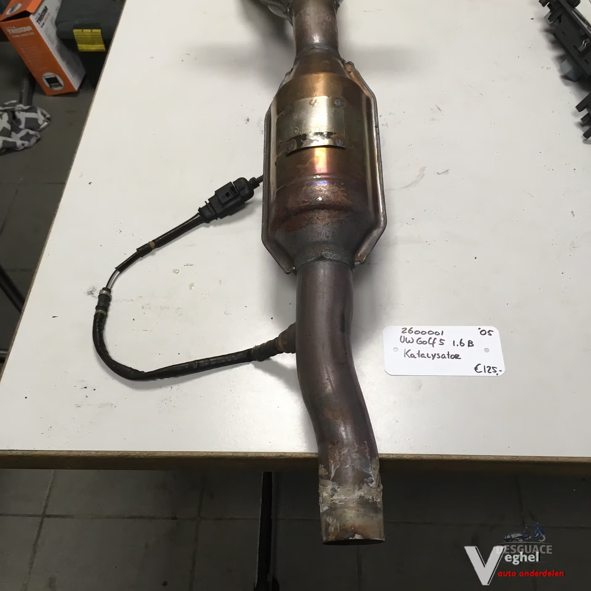 Catalizadores Vw Golf 5 1.6B 2005 5drs 2600001 Catalizador catalizadores usado en Menorca