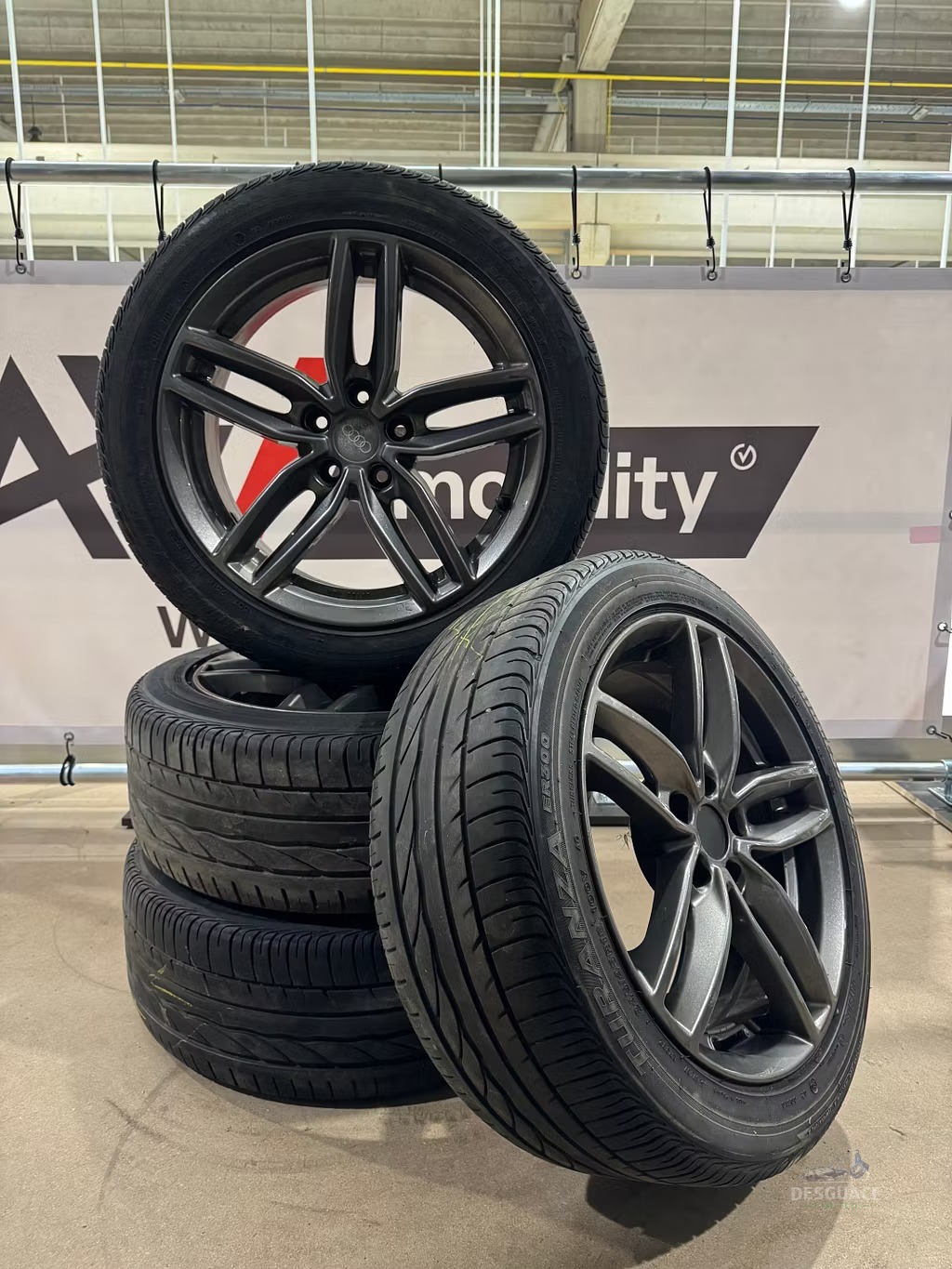 Complete zomerset Audi A4, A5 En A6 245/45R18 llantas usado en Menorca