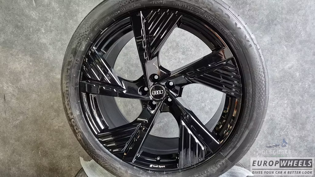 22 inch Q8 Q7 SQ8 Sq7 e-tron neumaticos de verano 4M8601025CP Zwart llantas usado en Menorca