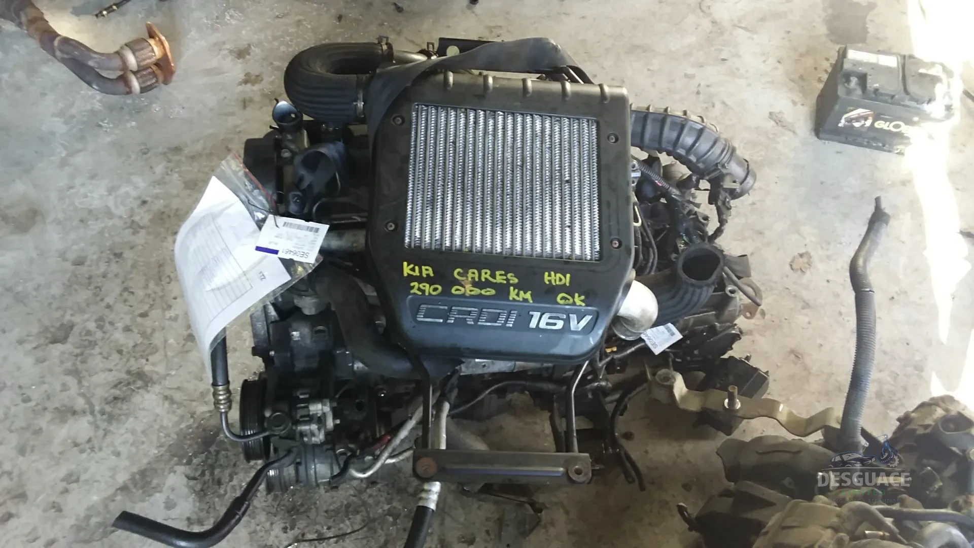 KZ35702 100: Motor para Kia CARENS Mk II MPV (FJ) motor completo usado en Menorca
