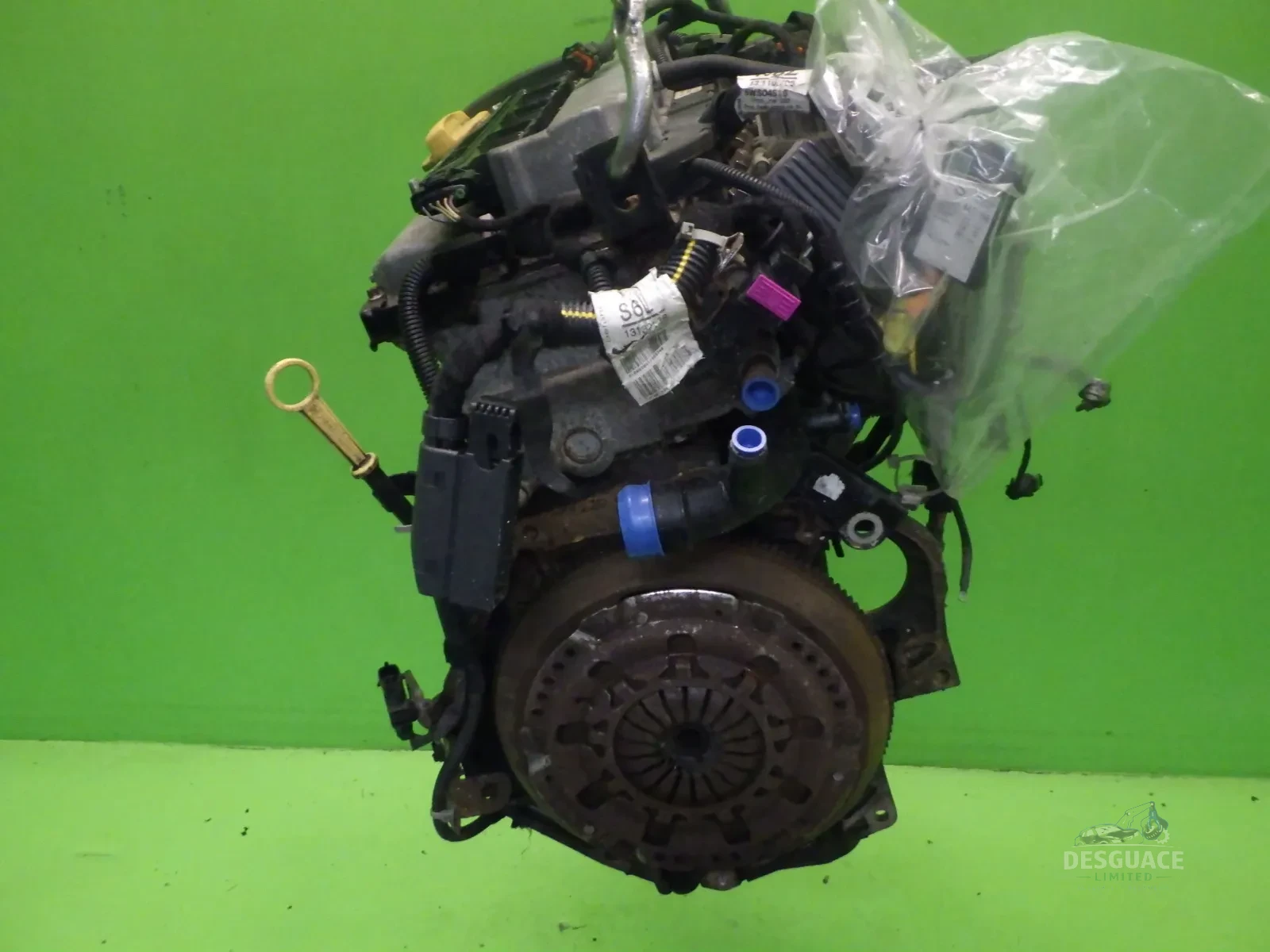 Motor para Opel ZAFIRA A MPV (T98) motor completo usado en Menorca